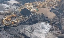 Karabağlar Sanayi Sitesi’nde atık yığınları tepki çekiyor