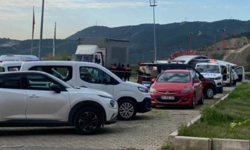 Karabağlar’da araç içinde dehşet: Bir kadın cinayeti, bir intihar girişimi