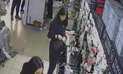 Eşrefpaşa’da marketleri hedef alan hırsızlık iddiası esnafı isyan ettirdi