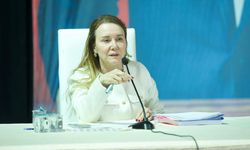 Konak Belediyesi’nden esnaf odaklı ruhsat düzenlemesi sinyali