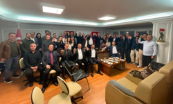 İzmir’de Maraşder güven tazeledi: Safa Narlı yeniden Başkan