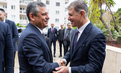 Özel, İzmir’de konuştu: Çok daha güzel günleri Türkiye görecek