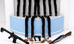 Menderes’te silah kaçakçılığına darbe: 12 pompalı tüfek ele geçirildi, 1 gözaltı