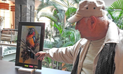 İzmirli emekli çiftten yürek ısıtan sergi