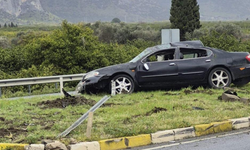 Selçuk'ta kaygan yol facia getirdi: 3 araç birbirine girdi