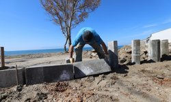 Menderes’te sahil yolu yenileniyor: Yürüyüş rotası güvenli alana taşındı