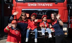 İzmirli itfaiyeci anneler hem yangınlarla mücadele ediyor hem evlat özlemiyle yaşıyor
