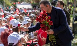 Tugay’dan Anneler Günü’nde duygusal mesaj: Zübeyde Hanım bizlere emanet