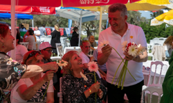 Güzelbahçe’de Anneler Günü coşkusu: Anneler doyasıya eğlendi