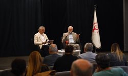 Bornova'da “Kent Söyleşileri”nin konuğu Ünal Ersözlü oldu