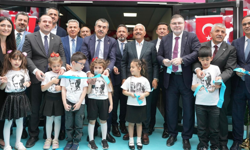 Bakan Tekin İzmir’de anaokulu açılışına katıldı