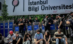 Kapatılan Bilgi Üniversitesi üç gün sonra yeniden açıldı