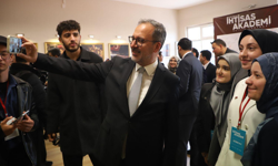 Kasapoğlu: Çeyrek asırdır öznemiz hep gençler oldu