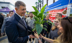 İzmir çiçek açmaya hazırlanıyor: Kültürpark’ta üç gün sürecek renkli buluşma için geri sayım başladı