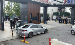 İzmir’de feci iş kazası: Metal parçanın isabet ettiği işçi hayatını kaybetti