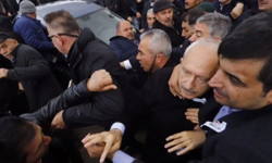 Kılıçdaroğlu, kendisine yumruk atan kişiyle yıllar sonra helalleşti