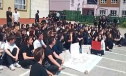 Oturma eylemi yapan öğrencilere disiplin soruşturması açıldı