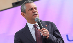 Özel, tüm milletvekillerini 'Acil' koduyla CHP Genel Merkezi'ne çağırdı