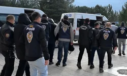 İzmir merkezli dev operasyon: 1,6 Milyar TL’lik bahis ağı çökertildi
