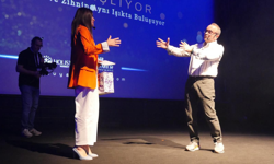 Kanser tedavisini tamamlayan Ece Vahapoğlu, Uyanışfest’e damga vurdu