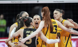 VakıfBank’tan tarihi geri dönüş: Final bileti geldi