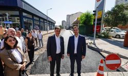 Çamdibi’nde yollar yenileniyor: Tugay ve Eşki sahada asfalt çalışmalarını inceledi