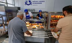 İzmir'de 25 liralık Kent Lokantası açıldı! Yedinci Şube Konak'ta hizmete girdi