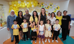 Başkan Mutlu miniklerin karne heyecanına ortak oldu