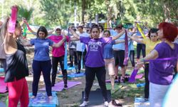 Buca'da kadınlar yazı sporla karşılıyor: Yoga, pilates ve zumbaya yoğun ilgi