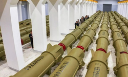Kuzey Kore lideri Kim Jong-un'dan füze üretimini 2,5 kat artırma talimatı
