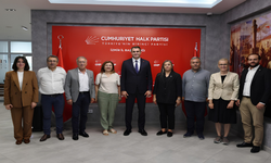 İzmir Demokrasi Bileşenleri’nden Özgür Özel’e yönelik sürece karşı ortak duruş