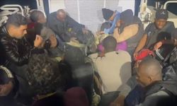 İzmir'de göçmen hareketliliği: Çiğli'de 19 kişi yakalandı, Dikili'de 11 kişi kurtarıldı