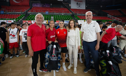 Karşıyaka'da Kış Spor Okulları'na görkemli kapanış