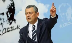 Özgür Özel’den Diyarbakır’da “yeni yol” mesajı: Gerekirse yol açmayı biliriz