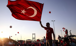 15 Temmuz'da hangi kurumlar kapalı? Resmi tatilde hizmet düzeni belli oldu