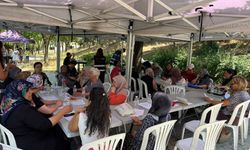 İzmir'de "Mahallede Söz Sende" buluşmaları Konak'ta devam ediyor