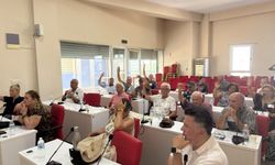 İzmir'de Yurttaş Meclisleri 12 ilçeye ulaştı: 89 politika önerisi kabul edildi