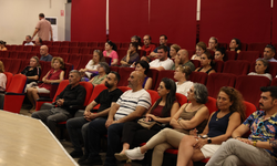 Çiğli’de balkon bahçeciliği eğitimi: Vatandaşlara sürdürülebilir tarımın püf noktaları anlatıldı