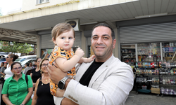 Narlıdere Belediyesi’nden yeni doğan bebeklere “Anne Bebek Çantası” desteği