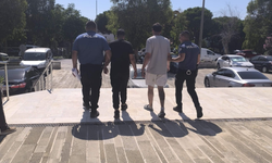 Foça'da polise saldıran 2 şüpheli tutuklandı!