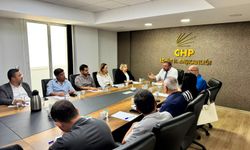 CHP İzmir’de yeni dönem başladı: Utku Gümrükçü başkanlığındaki yönetim ilk toplantısını yaptı