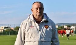 Stoilov: 1 ya da 2 transferi kampa yetiştirmek istiyoruz