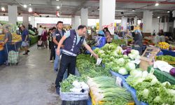 Konak’ta pazarda güven dönemi: Tartı ve Ölçüm Kontrol Noktası vatandaşın yüzünü güldürüyor