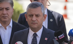 Özgür Özel'den 15 Temmuz mesajı: Tiyatro değil, kanlı bir darbeydi