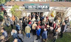 Karşıyaka'nın çınarları “Emekli Yaka”da buluşuyor