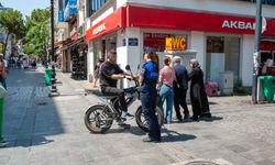 Karşıyaka Çarşısı’nda araç denetimleri sürüyor: Kurallara uymayanlara ceza