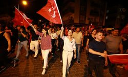 Efes Selçuk’ta 30 Ağustos coşkusu: Fener Alayı ve konserle kutlandı