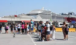 İzmir kruvaziyer turizminde yükseliş: 7 ayda 90 bin yolcu