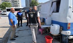 Bornova Belediyesinden kaldırım ve yol işgallerine sıkı denetim