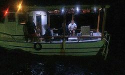 Karaburun motoru arızalanan teknedeki 4 kişi kurtarıldı